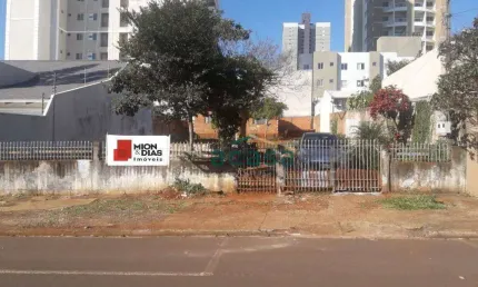 Terreno a venda na região do bairro Cancelli, poucas quadras da Av. Brasil com 570M²