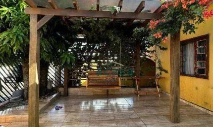 Casa com 1 suíte mais 1 dormitório à venda, 240 m² por R$ 750.000 - Parque São Paulo - Cascavel/PR