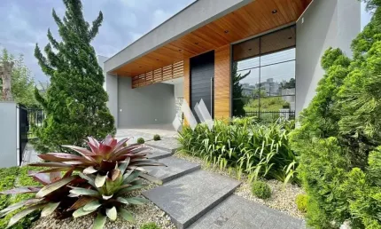 Casa com 3 quartos à venda na Rua das Cambiúnas, 1, Pedra Branca, Palhoça