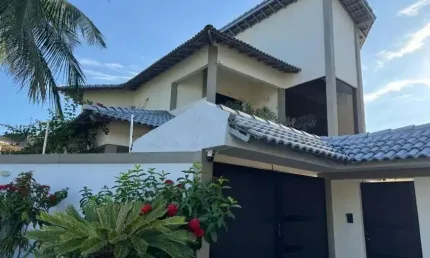 Linda casa condomínio fechado 4 suítes piscina churrasqueira vargem pequena
