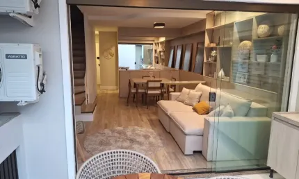 Linda casa triplex  200 m laguna park totalmente reformada porteira fechada
