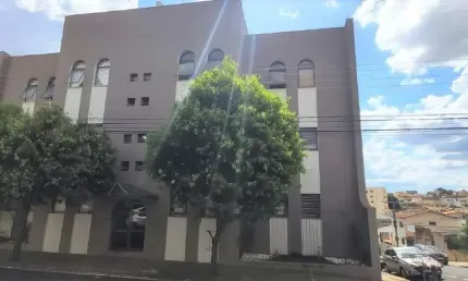 Apartamento com 3 quartos à venda na Vila Maria Helena, Uberaba 