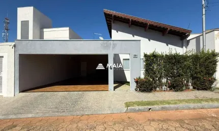 Casa com 3 quartos à venda no Santa Maria, Uberaba 