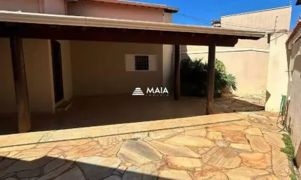 Casa com 3 quartos para alugar no Jardim São Bento, Uberaba 