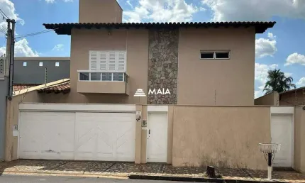 Casa com 5 quartos à venda no Olinda, Uberaba 