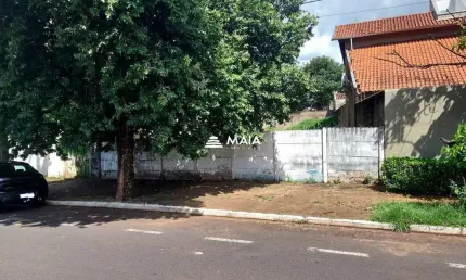 Terreno na avenida santos dumont, próximo ao hospital mário palmério