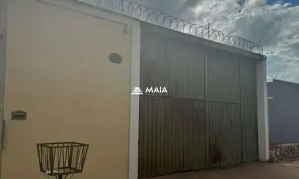 Barracão / Galpão / Depósito à venda no Parque das Laranjeiras, Uberaba 