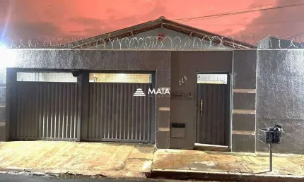 Casa com 4 quartos à venda no Fabrício, Uberaba 