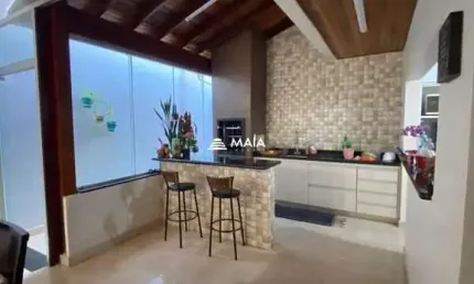 Casa com 4 quartos à venda no Conjunto Guanabara, Uberaba 