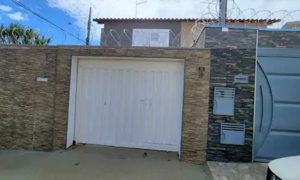 Casa com 4 quartos à venda no Conjunto Cássio Rezende, Uberaba 