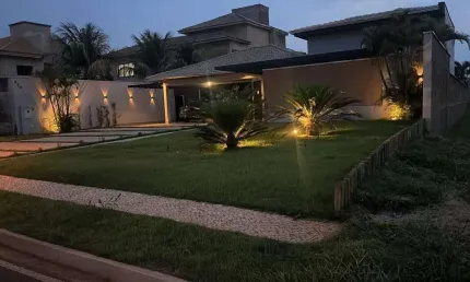 Casa com 4 quartos à venda no Residencial Mário de Almeida Franco, Uberaba 
