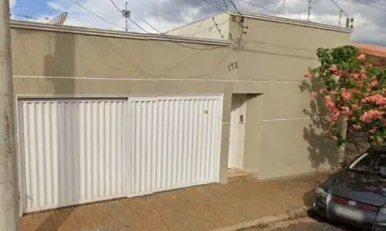 Casa com 3 quartos para alugar na Vila Olímpica, Uberaba 