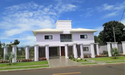 Casa com 4 quartos à venda no Jockey Park, Uberaba 