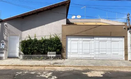 Casa com 3 quartos à venda no Olinda, Uberaba 