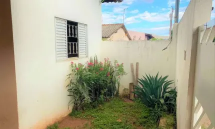 Casa com 2 quartos à venda no Santa Marta, Uberaba 