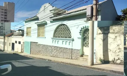 Casa com 5 quartos para alugar no Fabrício, Uberaba 