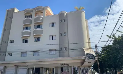 Apartamento com 4 quartos à venda no São Benedito, Uberaba 
