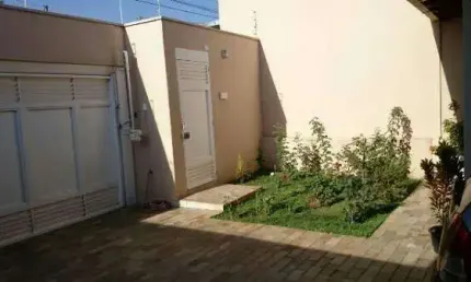 Casa com 3 quartos à venda na Nossa Senhora da Abadia, Uberaba 