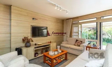 Casa para venda - 235m², 4 dormitórios, sendo 1 suites, 2 vagas - azenha