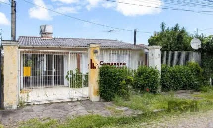 Casa para venda - 239m², 5 dormitórios, sendo 1 suites, 2 vagas - hipica