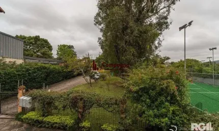 Casa em condomínio, 171m², 3 dormitórios, pedra redonda