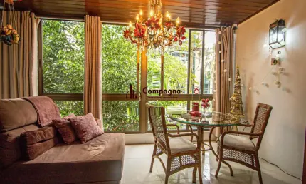 Apartamento mobiliado com 4 quartos, hidromassagem e 2 vagas -254 m²- petrópolis