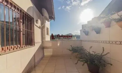 Casa em condomínio bairro tristeza de 3 dormitórios e 3 vagas