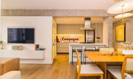 Apartamento com 2 quartos (1 suíte) e 2 vagas de garagem no bairro mont serrat.