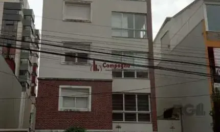 Apartamento com terraço,  localizado num dos mais sofisticados bairros de porto