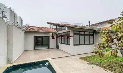 Casa sobrado no bairro cristal de 3 dormitórios e 3 vagas