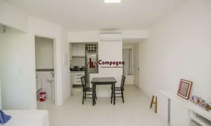 Apartamento mobiliado à venda com 1 dormitório no mont serrat