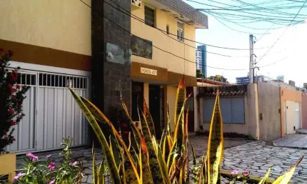Ponto comercial com 13 salas à venda na rua doutor múcio galvão, 471, barro vermelho, natal, 382 m2 por r$ 700.000