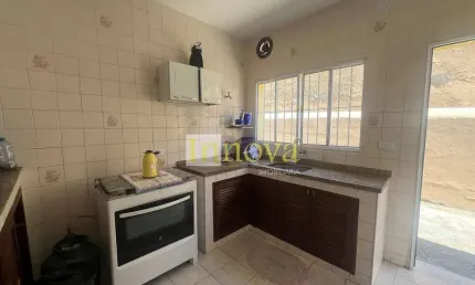 Oásis à beira-mar - casa com 3 dormitórios, piscina e churrasqueira a 150m da praia martim de sá em