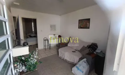 Casa à venda, com dois dormitórios e vaga para até dois veículos, no bairro nova caragua i,  em car