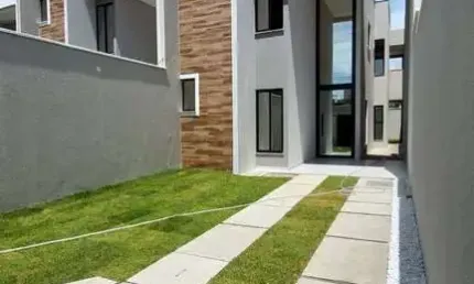 Casa com 4 suítes, varanda gourmet e ótima localização no edson queiroz