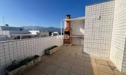 Cobertura com 3 quartos fundos, recreio dos bandeirantes - rio de janeiro