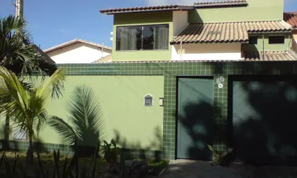 Casa com 4 quartos para alugar na Rua Desembargador Antônio Herculano, 60, Praia do Flamengo, Salvador