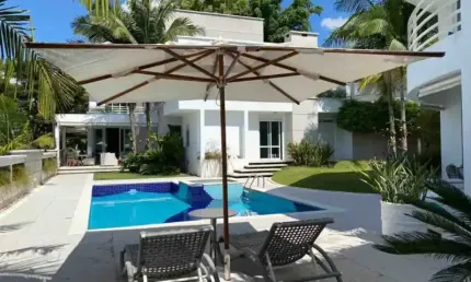 Casa com 312 metros², 3 quartos, piscina e churrasqueira em guarujá - sp