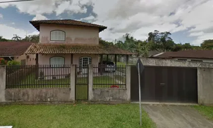 Sobrado à venda em são francisco do sul - sc. 3 quartos, 1 suíte, garagem. r$ 520.000,00