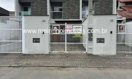 Sobrado geminado para locação em guanabara, joinville ? 1 suíte + 2 dormitórios ? r$3.000,00