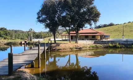 Sitio a venda em jacutinga mg rico em água com açudes  e pastagem