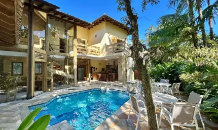 Casa em condomínio na praia de toque toque pequeño pertinho da praia!