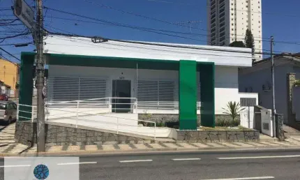 Casa comercial. ao lado do hospital ipiranga. imóvel já com renda