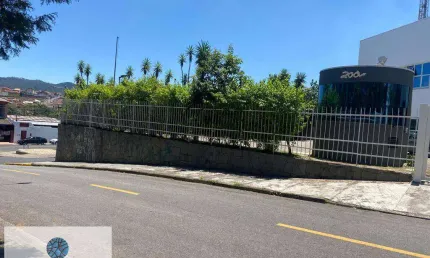 Sala comercial para alugar na Rua Professor Dalmo Faria de Almeida, Cézar de Souza, Mogi das Cruzes