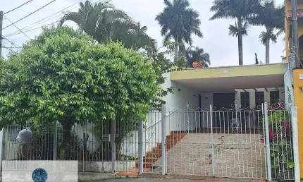 Casa com 3 quartos à venda na Vila Oliveira, Mogi das Cruzes 