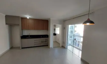 Otimo apartamento com um ampla metragem com 2 suites 1 lavabo, sacada com churasqueira e reik, com moveis planejados ano de construção 2024