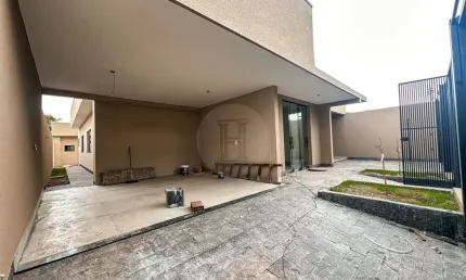 Linda casa de alto padrão à venda no residencial dom abel