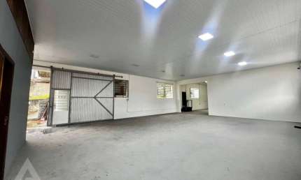 Barracão / Galpão / Depósito com 2 salas para alugar na Vila Nova, Blumenau , 380 m2 por R$ 11.120