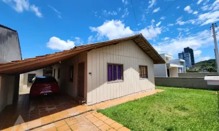 Casa com 3 quartos à venda na Vila Germer, Timbó , 149 m2 por R$ 345.000