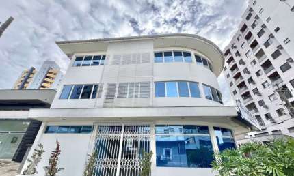 Prédio com 19 salas para alugar na Vila Nova, Blumenau , 492 m2 por R$ 26.500